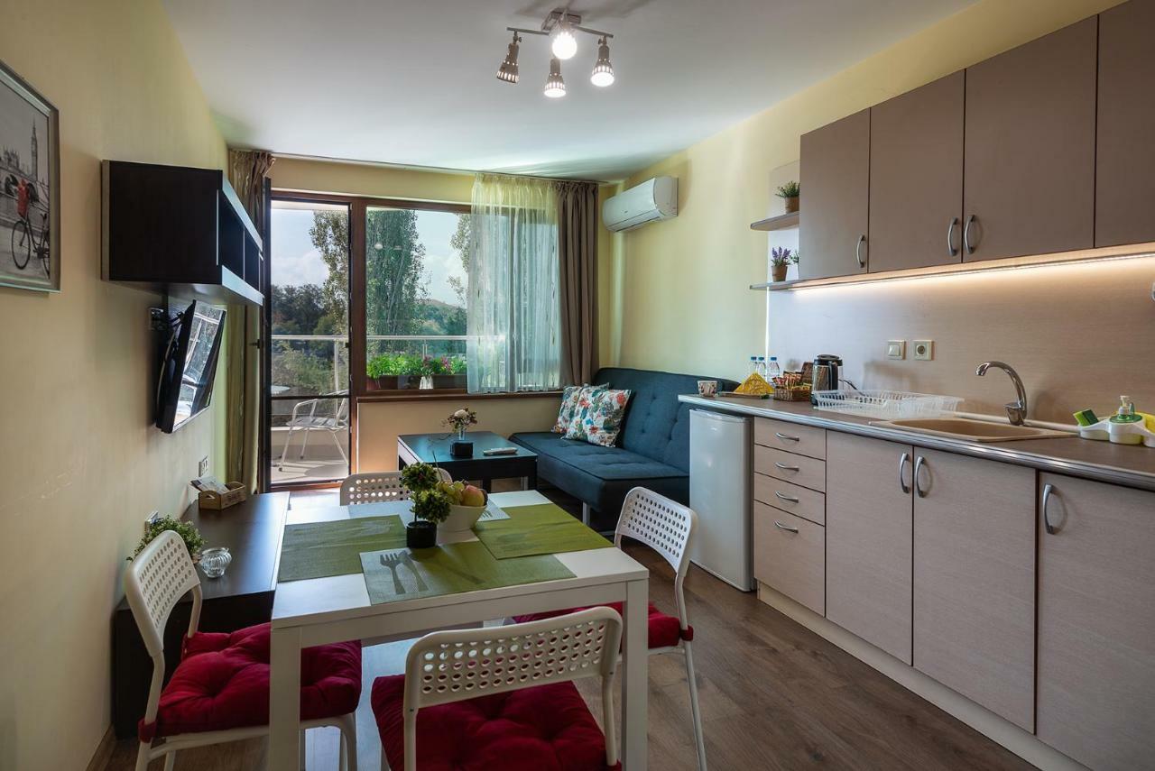 Riverside Apartments Plovdiv With Free Parking Exterior photo